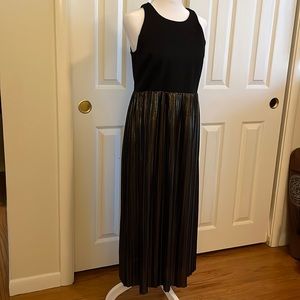 Long black and gold dress by Gap - worn once